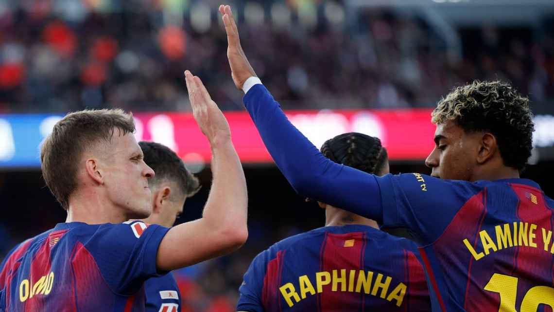 Barcelona derrotó al Alavés de Coudet y es líder de LaLiga a la espera de Real Madrid