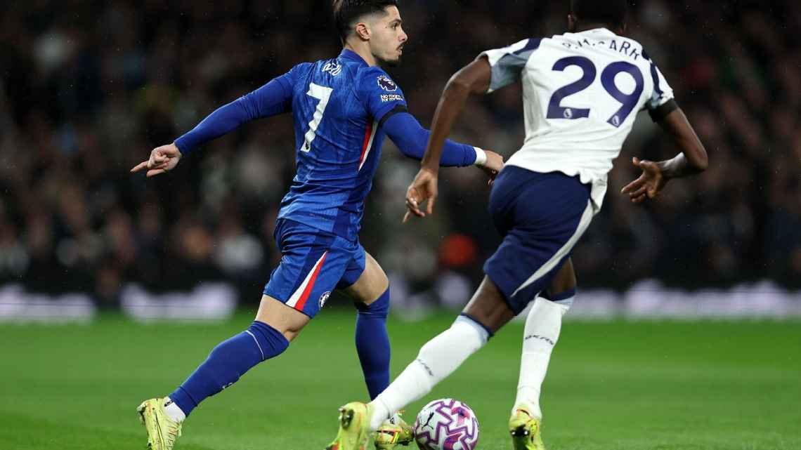 Chelsea se quedó con el derbi de Londres ante Tottenham por la Premier League