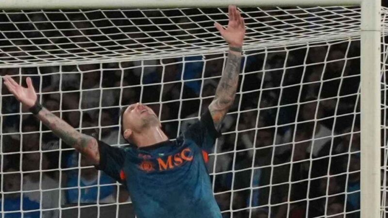 Napoli y Como aburrieron en el Diego Armando Maradana y empataron sin goles por la Serie A