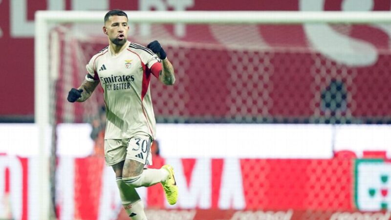 Gol de Nicolás Otamendi en el empate de Benfica con Sporting Braga