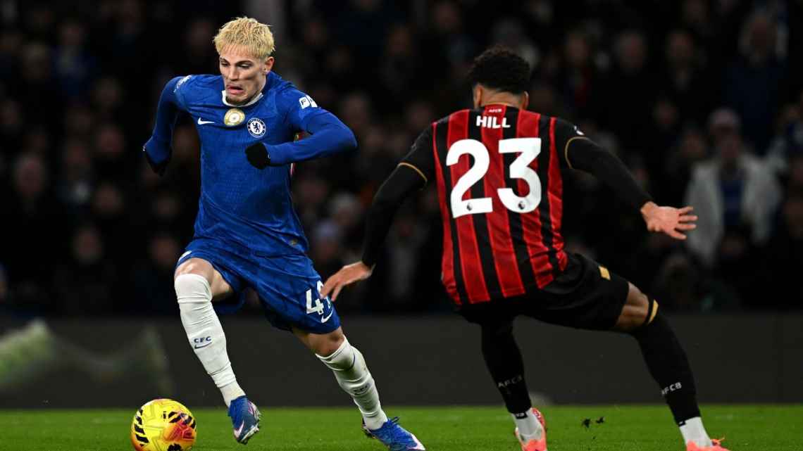 Chelsea padeció su irregularidad y cerró el 2025 con un empate ante Bournemouth en la Premier League