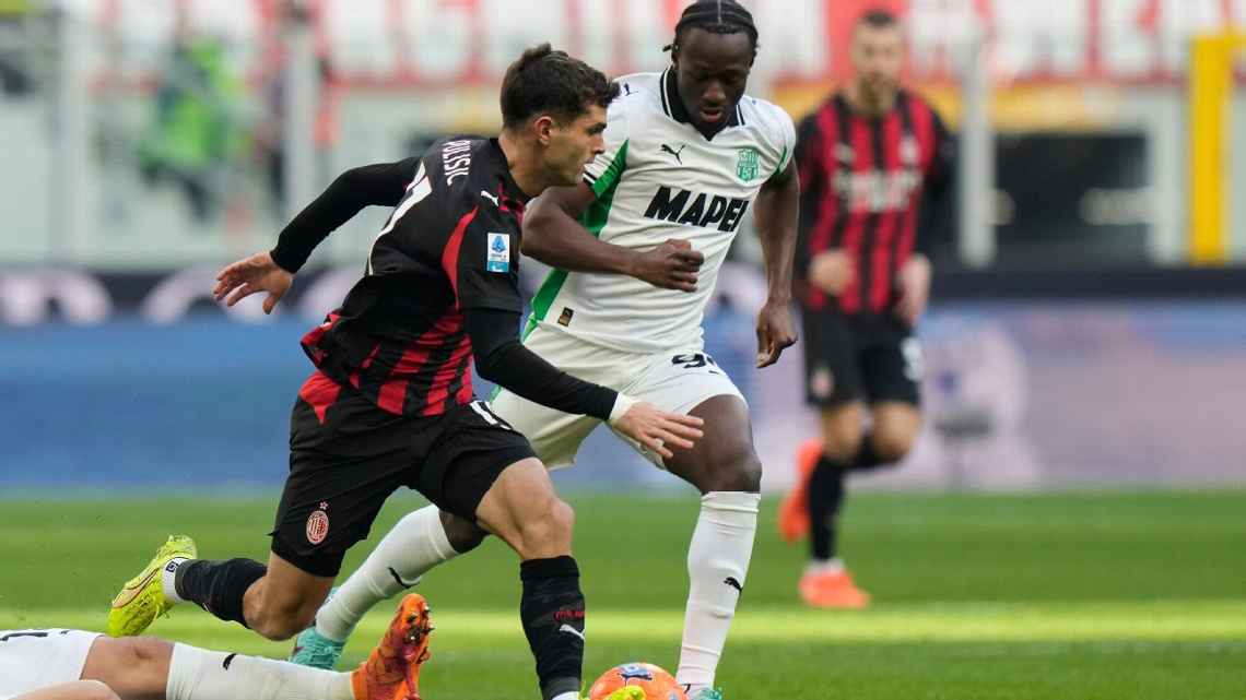 Milan no pudo ante Sassuolo y puso en peligro su liderazgo en la Serie A