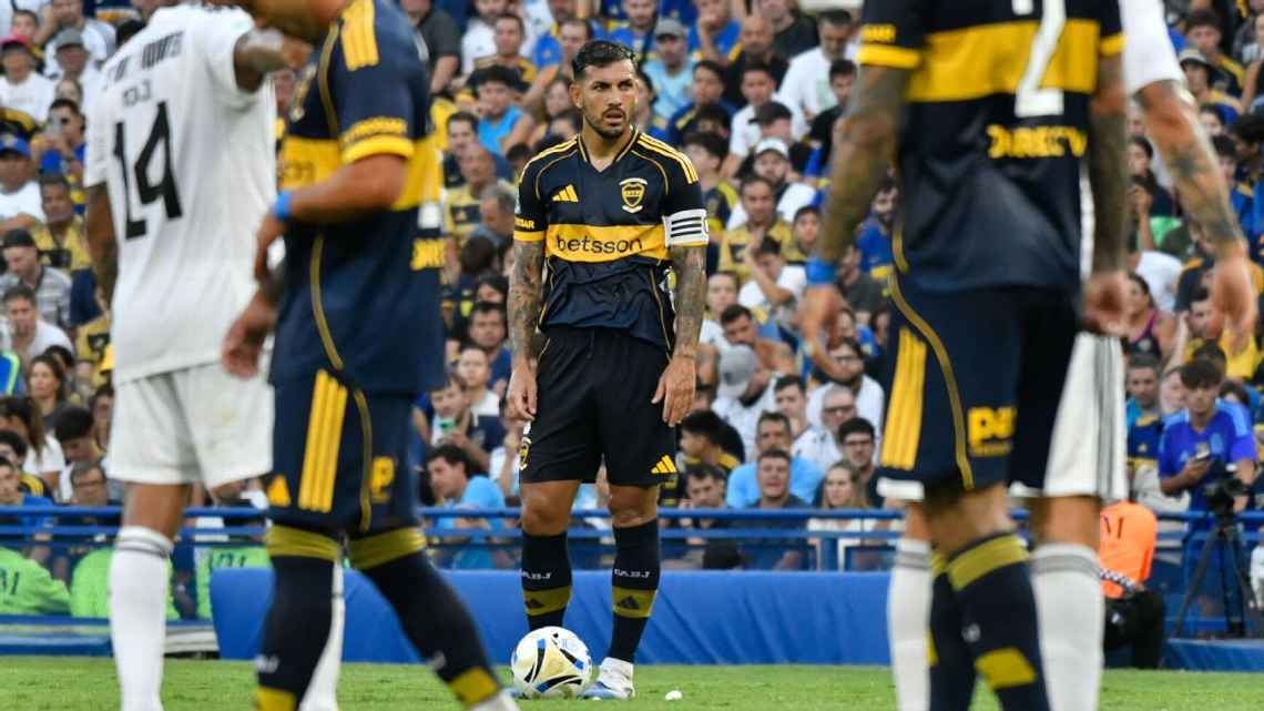 La pelota parada de Paredes, un arma clave en el Boca de su regreso