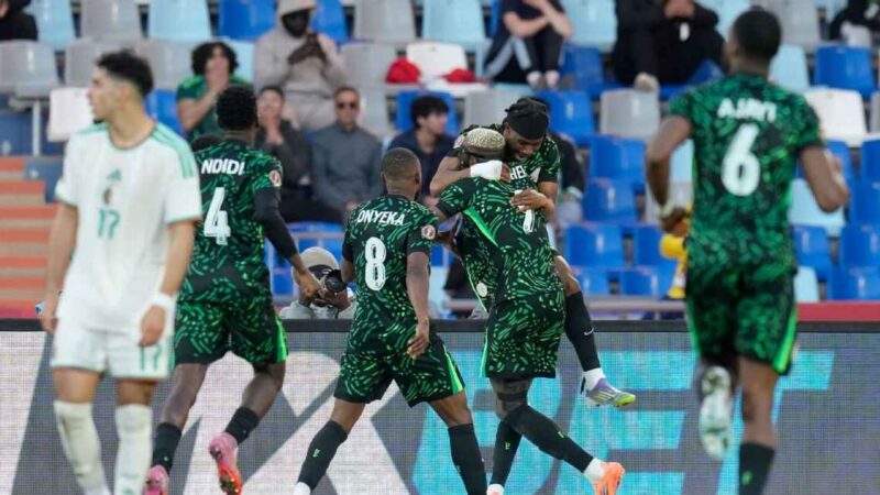 Argelia perdió 2-0 con Nigeria y quedó afuera de la Copa África