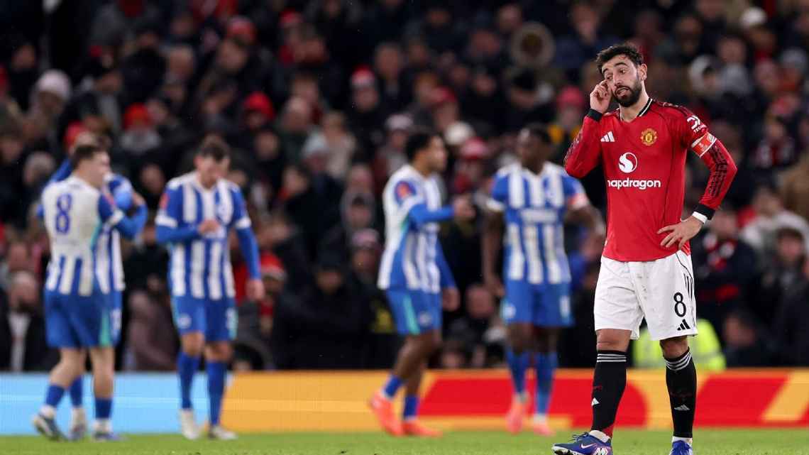 Manchester United quedó afuera de la FA Cup ante Brighton y profundiza su crisis