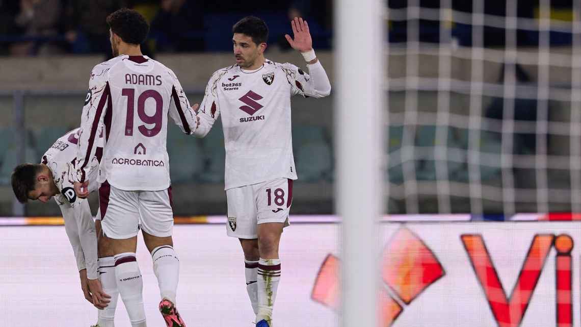 Gio Simeone marcó en victoria de Torino sobre Hellas Verona