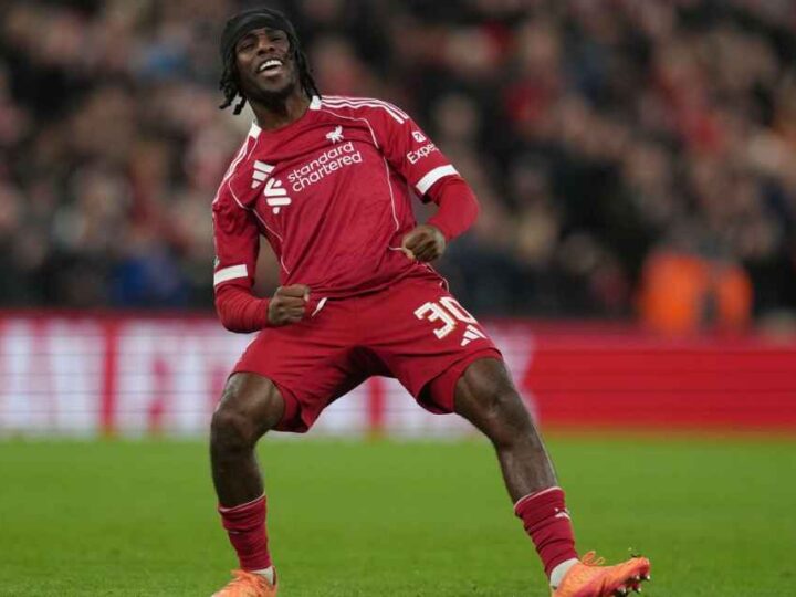 Liverpool fue contundente ante Barnsley en Anfield y selló su pase en la FA Cup