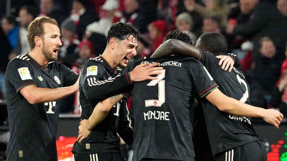 Bayern Múnich reaccionó a tiempo ante Colonia y manda con autoridad en la Bundesliga