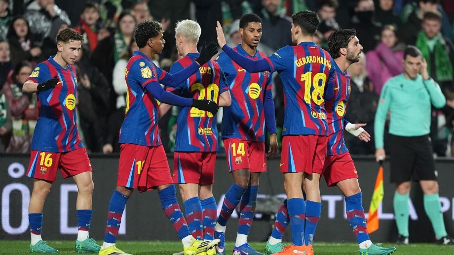 Con tensión hasta el final, Barcelona venció a Racing y avanzó a cuartos de final