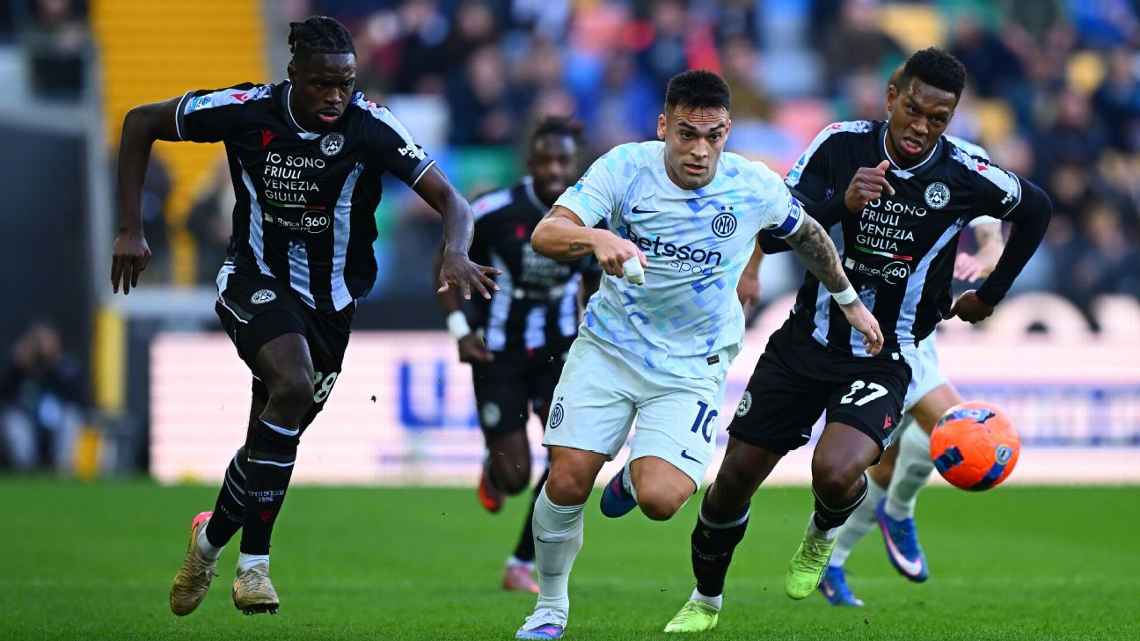 Inter se impuso en Udine con un tanto de Lautaro Martínez y se mantiene en lo más alto