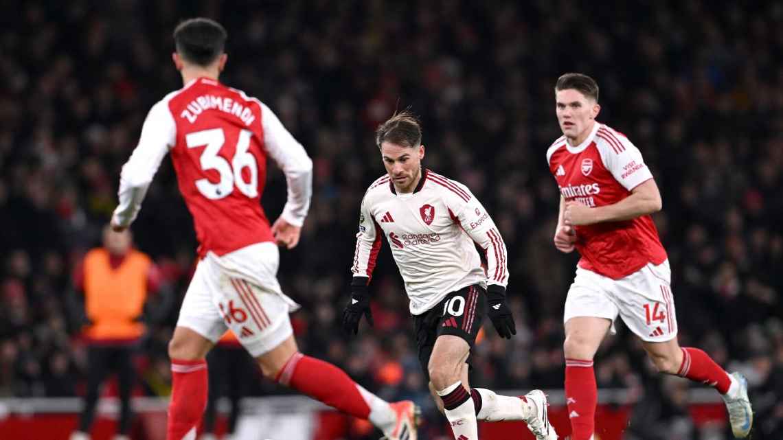 Arsenal empató ante Liverpool y dejó pasar la chance de ampliar la ventaja en la cima de la Premier
