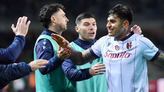 Santiago Castro volvió a decir presente y le dio el triunfo al Bologna en la Europa League