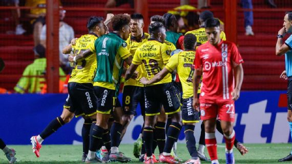 Argentinos se quedó en los penales y Barcelona lo dejó afuera de la Libertadores