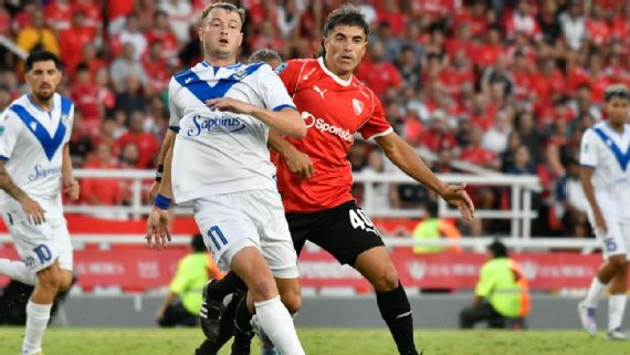 Independiente y Vélez empataron 1-1 en un cruce vibrante en Avellaneda