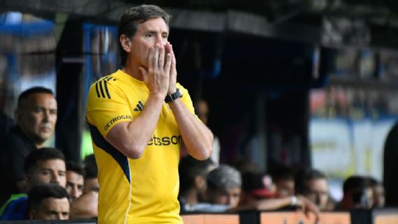 Ubeda analizó el debut de los refuerzos, el mercado y la evolución de Cavani