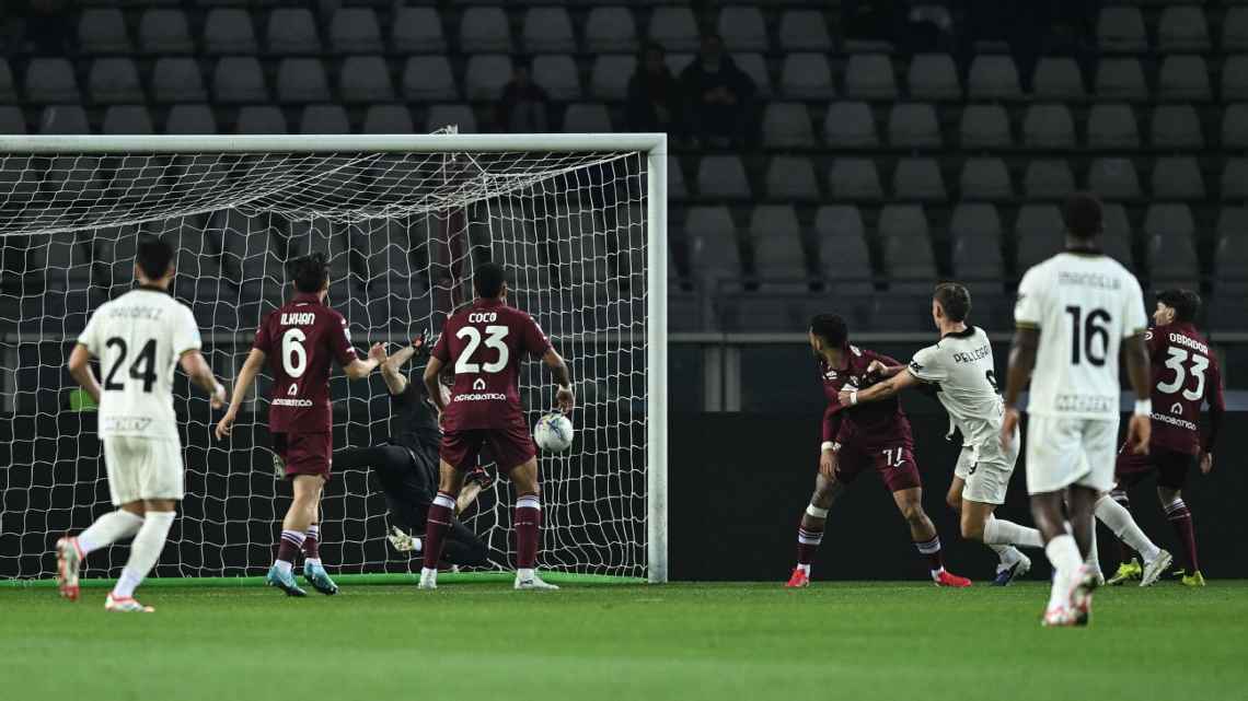 Simeone y Pellegrino marcaron en el duelo entre Torino y Parma
