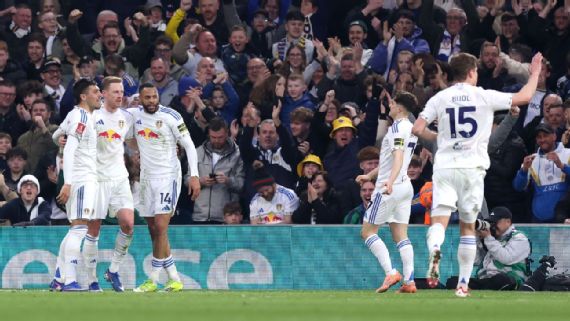 Leeds goleó a Norwich y se metió en los cuartos de final de la FA Cup