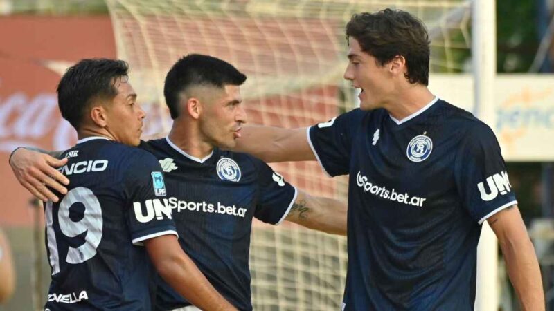 Independiente Rivadavia sorprendió en Victoria, venció a Tigre y sigue firme en la cima