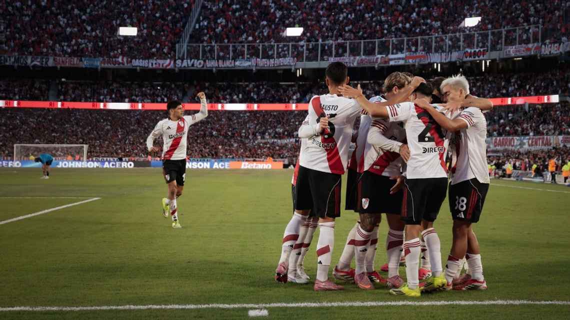 River brilló ante Belgrano, goleó y estiró su gran momento con Coudet