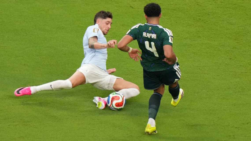 Uruguay dejó escapar puntos en su debut: las claves del empate ante Arabia Saudita
