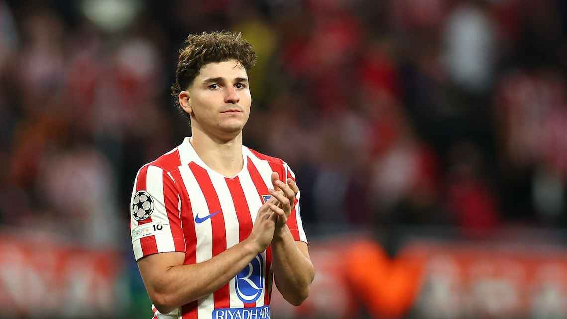Laporta confirmó una oferta del Barcelona por Julián Álvarez y advirtió que tiene plazo límite